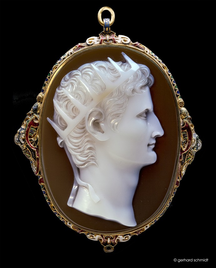 Augustus mit Strahlenkrone
